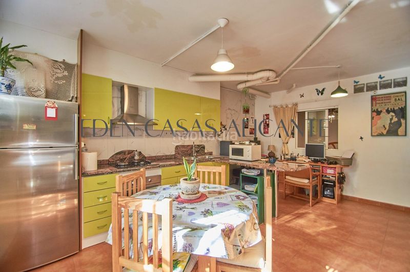 Foto f69ddb58-c400-4d16-952a-10d7adec5411. Casa adossada amb calefacció aparcament piscina a Mutxamel