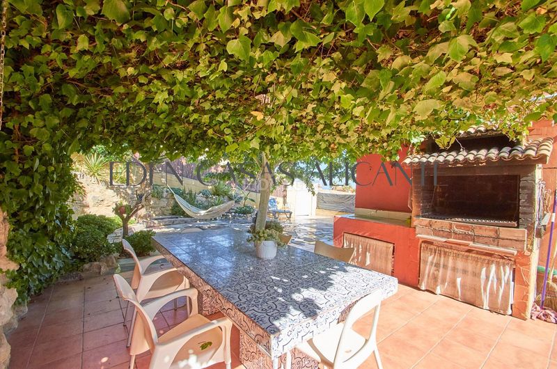 Foto fb9d6f37-7a3d-43b4-9344-9d92423c181f. Casa adossada amb calefacció aparcament piscina a Mutxamel