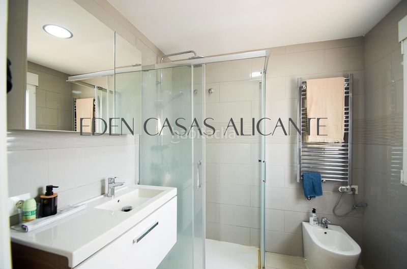 Foto 01b75dca-4aa5-4dd2-b8a9-fa45118361e4. Xalet amb calefacció aparcament piscina a Busot