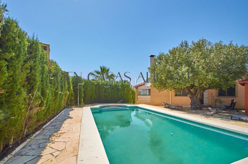 Foto c873171f-237a-49ba-b39d-df665061dc70. Xalet amb calefacció aparcament piscina a Busot