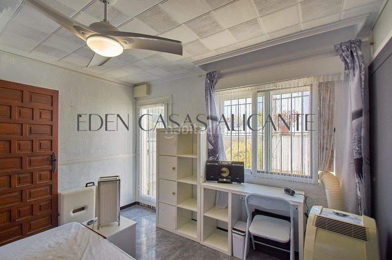Foto 0f5a3c39-0255-426d-a96a-a3d7b5e14a5f. Casa amb calefacció aparcament a Pueblo Español-Coveta Fumá Campello (el)