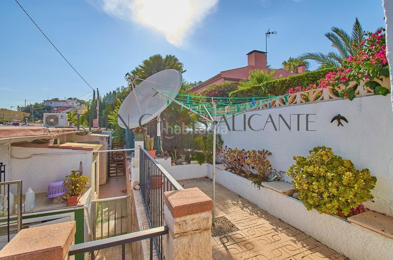 Foto 1d48668f-2327-4b69-b7fc-e224988c609d. Casa amb calefacció aparcament a Pueblo Español-Coveta Fumá Campello (el)