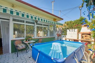 House  Calle central. Ref 01482 bungalow pareado en el campello