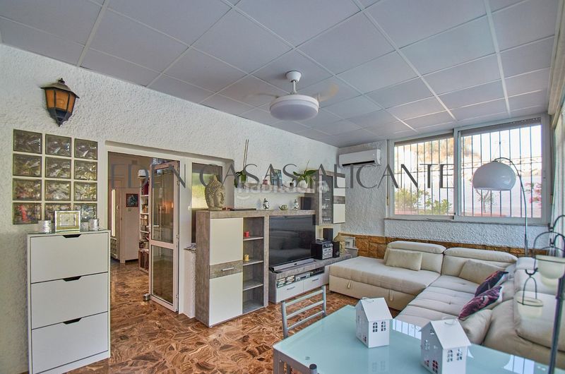 Foto dd097455-77f4-4dd4-8ffd-e099f9d66841. Casa amb calefacció aparcament a Pueblo Español-Coveta Fumá Campello (el)