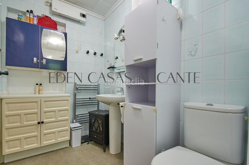 Foto f73e4da9-dccb-479d-a2f8-29c1432f1ded. Casa amb calefacció aparcament a Pueblo Español-Coveta Fumá Campello (el)