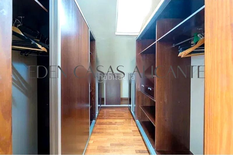 Foto 33282646-3a89-4cb6-b55e-da3d68e725c2. Casa amb calefacció aparcament a Busot