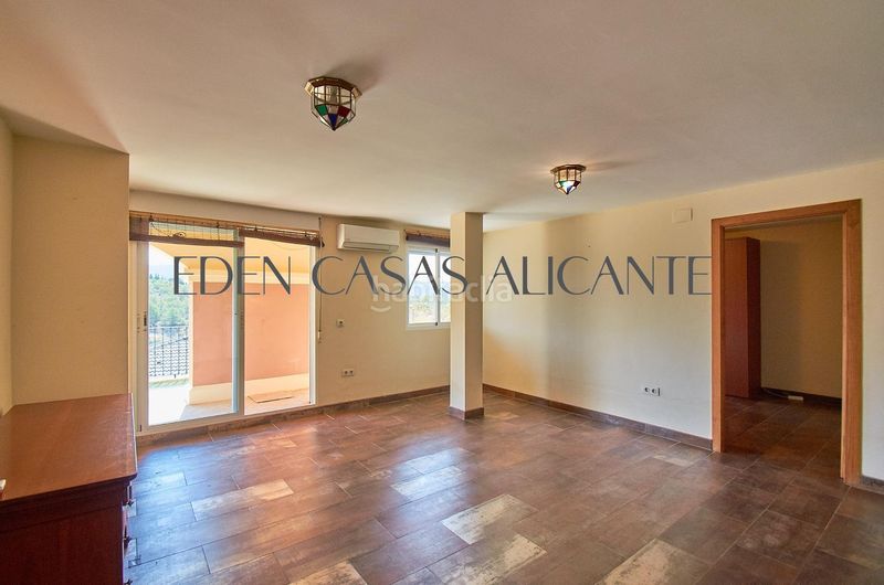 Foto 8f9114b2-0bd9-4862-8b54-6b699eda71af. Casa amb calefacció aparcament a Busot
