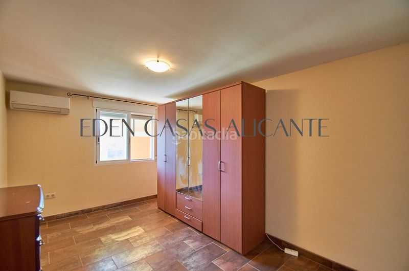 Foto 9c1e345f-be22-4148-99a6-01c309384818. Casa amb calefacció aparcament a Busot