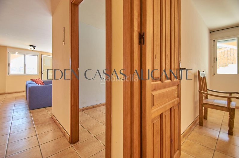 Foto a6aa93f5-0cb3-4dc7-b8fe-4ce824aca190. Casa amb calefacció aparcament a Busot