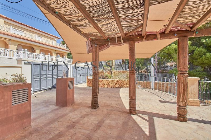 Foto d63e24df-f2df-4462-92a6-0d3d7675c714. Casa amb calefacció aparcament a Busot