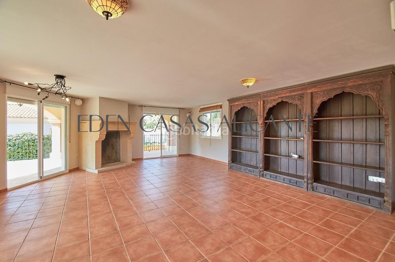 Foto db65f677-8259-4b35-a75a-097899721533. Casa amb calefacció aparcament a Busot