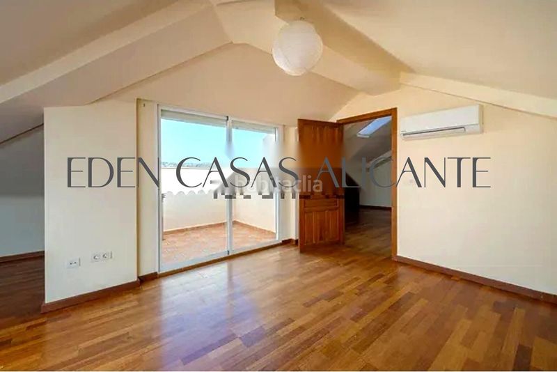 Foto df762914-5cbc-44de-bdd3-8c3bc08c50f8. Casa amb calefacció aparcament a Busot