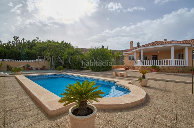 Foto 1b706fa0-b839-4c47-85e6-01ff220c08dd. Xalet amb calefacció aparcament piscina a Valle del Sol Mutxamel