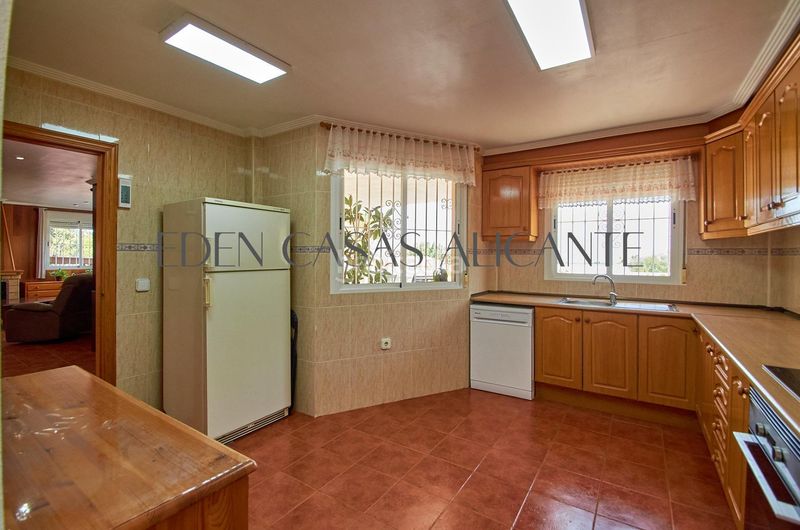 Foto 53e958e3-a192-4c09-93ca-b5ea0e36157d. Xalet amb calefacció aparcament piscina a Valle del Sol Mutxamel
