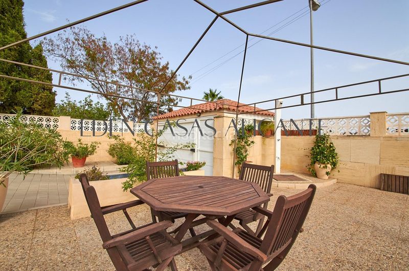 Foto f0afca34-b365-4ee4-9a54-e7cbd0b06242. Xalet amb calefacció aparcament piscina a Valle del Sol Mutxamel
