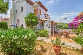 Casa aparellada a Bellavista-Capiscol-Frank Espinós