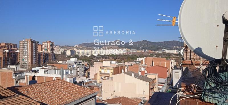 Foto 8bcbde48-608d-4998-a4e6-abf43a912d0b. Casa adosada espaciosa casa adosada en Sant Crist Badalona