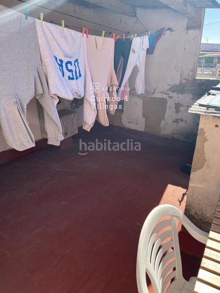 Foto d6117eb2-0b1d-46aa-8e76-f20d1180fe5e. Casa adosada espaciosa casa adosada en Sant Crist Badalona