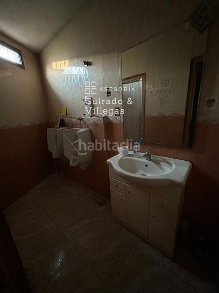 Foto 84e8053f-7981-43de-b063-deb3b0b33f2d. Nau industrial a Bon Pastor Barcelona