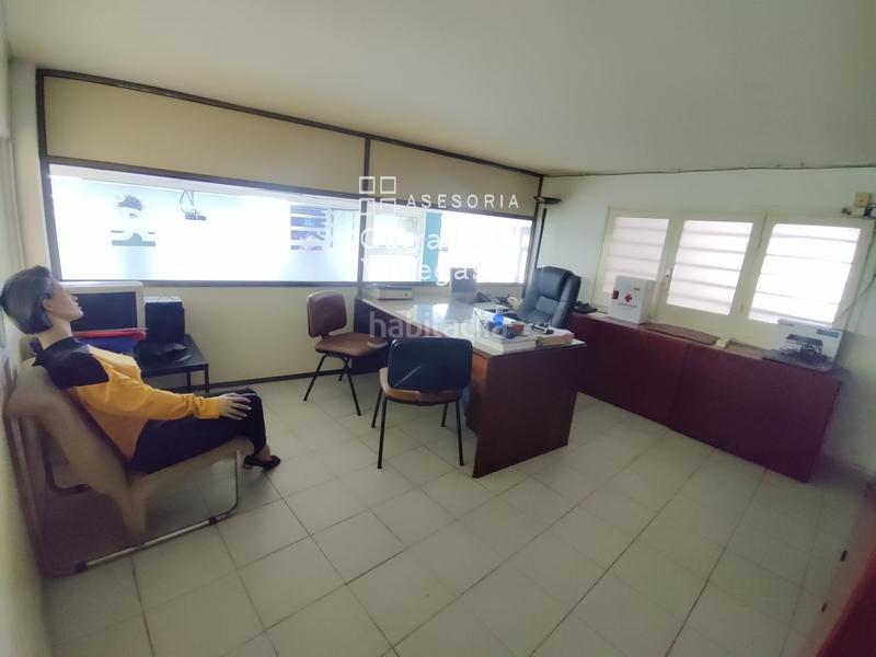 Foto 0245cf77-ede2-4ef3-86b3-5ed0a3b0fd6f. Local comercial a Casagemes Badalona