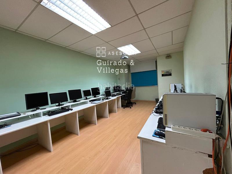 Foto 0949add2-e4a7-4c1f-b8cf-184d0d63464a. Local comercial a Casagemes Badalona