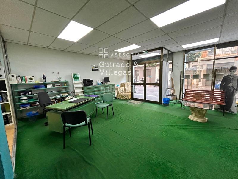 Foto 0a409a2f-5b95-4349-81b5-3657b0e4d185. Local comercial a Casagemes Badalona