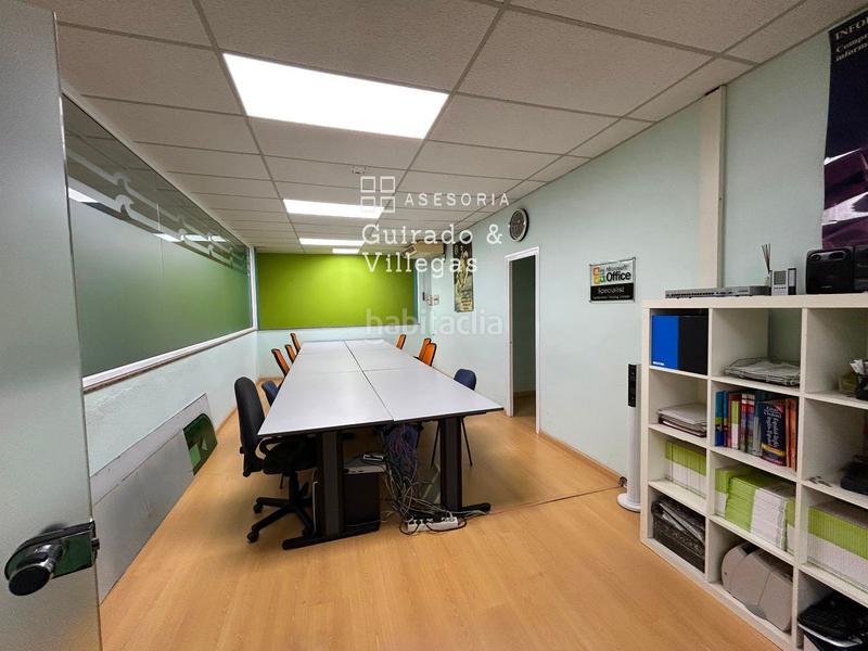 Foto 1f529487-030c-473e-9089-f3d6917bdd4a. Local comercial a Casagemes Badalona