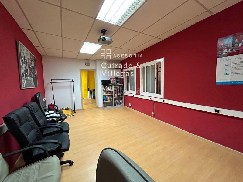 Foto 7d7fe276-9e6f-4477-99c3-39251abea253. Local comercial a Casagemes Badalona