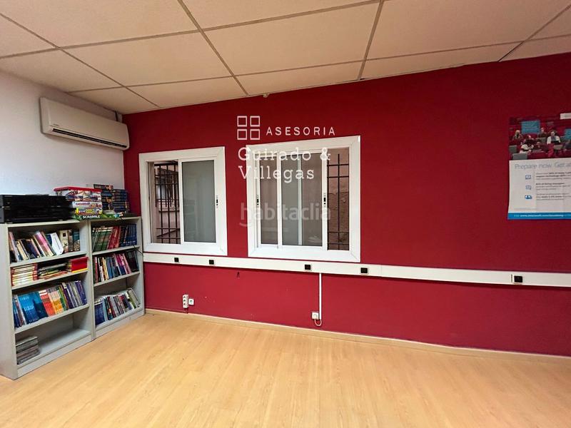 Foto e285864a-6bae-441e-945c-6b5651b5cd88. Local comercial a Casagemes Badalona