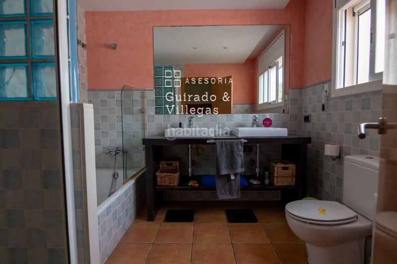 Foto 561e2aed-4718-4506-a232-90ca35882aa5. Casa adosada impresionante chalet adosado en Nucli Urbà Argentona