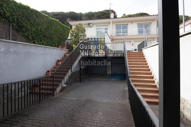 Foto c451d149-c12a-4ff7-a8a3-444ee683bf06. Casa adosada impresionante chalet adosado en Nucli Urbà Argentona