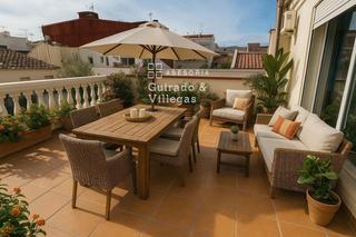Chalet  Calle roger de llúria. Magnífica casa en venta en terrassa