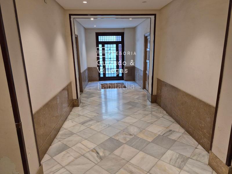 Foto 72d733fb-967e-407c-8d88-635de2ab9d51. Pis amb calefacció a Barri del Centre Terrassa