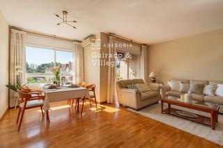 Piso  Calle dels arenys. Luz y espacio a un paso del mar