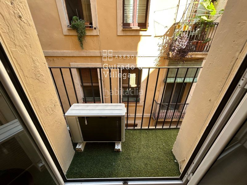 Foto 028a42aa-4189-446f-ba6f-6159938cfcea. Pis a Raval Barcelona