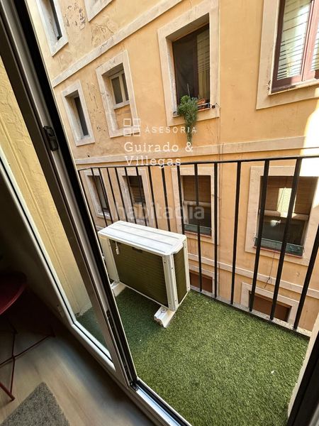 Foto efeb7570-7059-4773-b846-28b23e2edf32. Pis a Raval Barcelona
