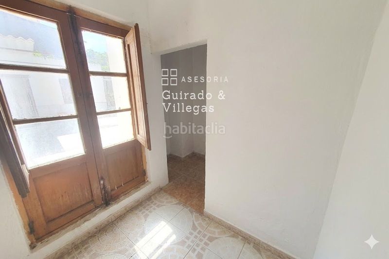 Foto 0cb294f3-4eb5-4486-80e0-9ac6c9789526. Casa adossada a Fines