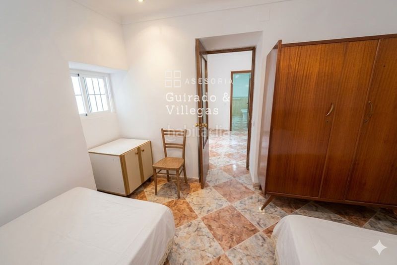 Foto 72908fdf-7f51-4530-a3a7-c072a6166675. Casa adossada a Fines