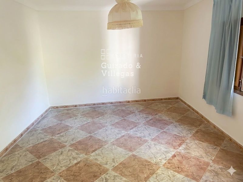 Foto b401d354-f66e-45ae-b879-314e80c276ce. Casa adossada a Fines