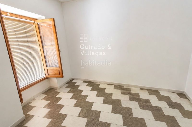 Foto ce711ff3-da1b-44c7-912e-6f3608f26ccc. Casa adossada a Fines