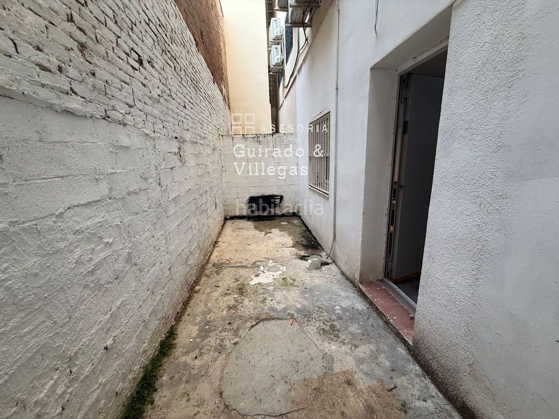 Foto 92f10bf7-42cc-48c2-9d16-734302d083d8. Local comercial a Porta Barcelona