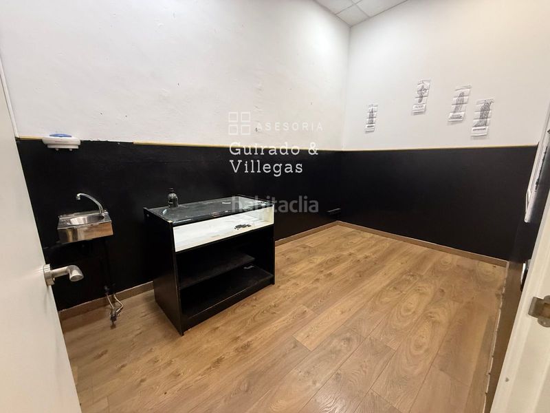 Foto 5516a21e-a734-4ad5-813e-3207ac07cfa3. Local comercial a El Clot Barcelona
