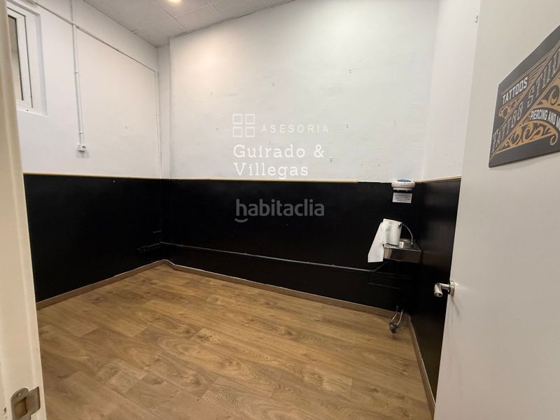 Foto b1598eb5-e695-4a61-9b0c-a5a92b51b8ed. Local comercial a El Clot Barcelona