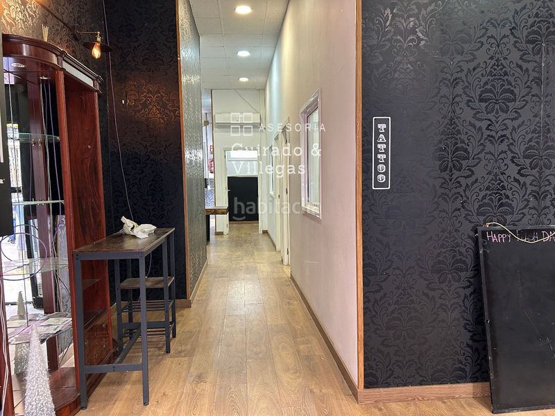 Foto ca71ae75-c1f3-4975-8ab1-2422f0c23c70. Local comercial a El Clot Barcelona