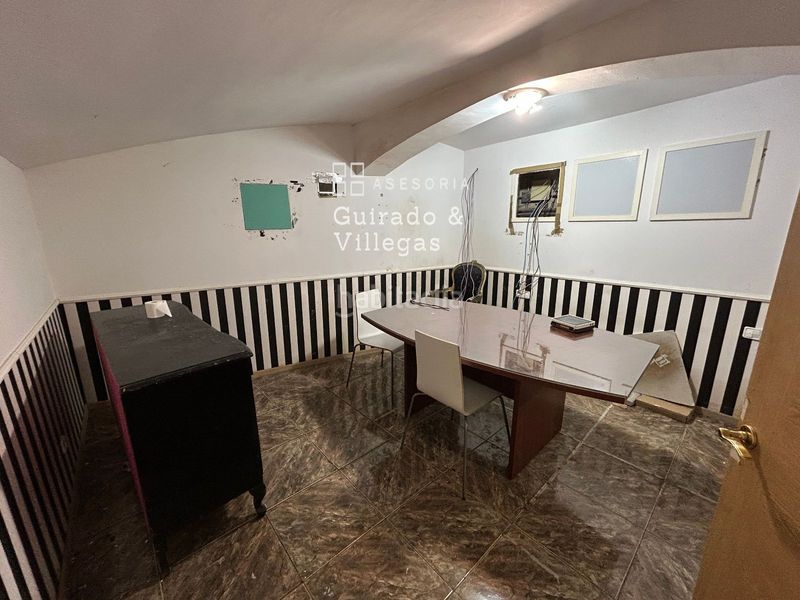 Foto caa5fdf0-9f24-4c3b-b147-fd9545a392c9. Local comercial a El Clot Barcelona
