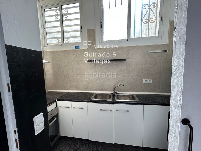 Foto dd8a7b8d-3090-4279-b142-5af933e6e164. Local comercial a El Clot Barcelona