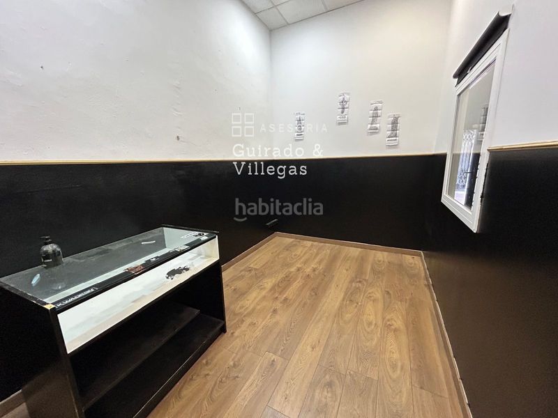 Foto e0d7195c-bbf2-45f6-9427-38ccacc817ba. Local comercial a El Clot Barcelona