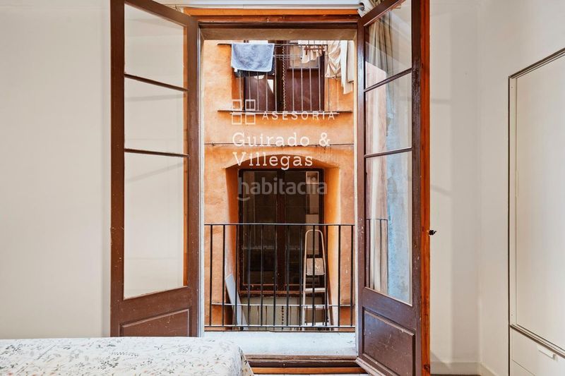 Foto e1cd1481-cc21-492f-af99-efefa7aa77fc. Pis a Gòtic Barcelona