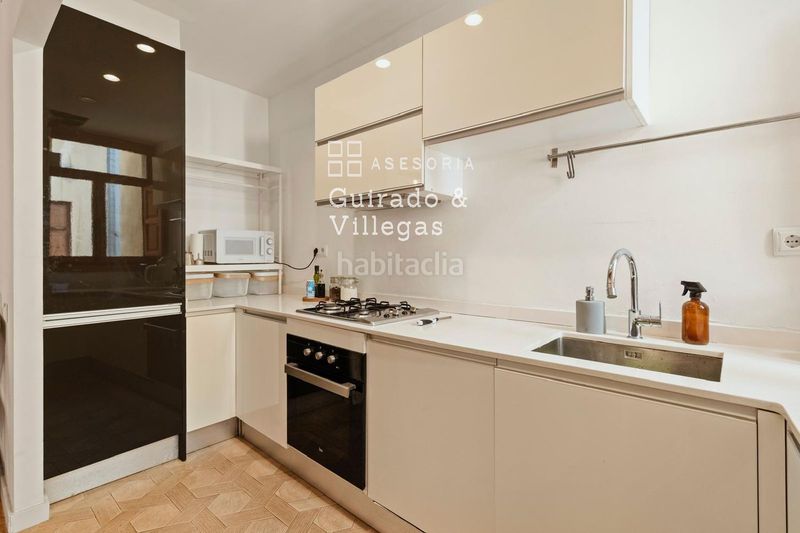 Foto f6777f92-6dee-48d1-9127-d6a7f195ca44. Pis a Gòtic Barcelona