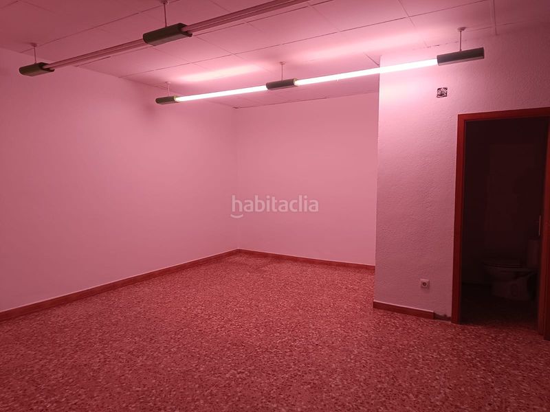 Foto 31f80530-b7f1-4b30-83eb-664fc81ce84f. Local comercial a Can Palet Terrassa